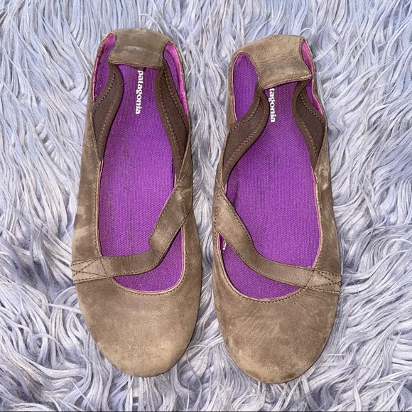 Patagonia Shoes - Women’s Patagonia Brown Flats Size 6